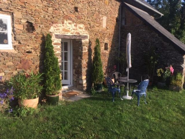 Bed and Breakfast Chez Thomas 7 Route Du Monde Ancien Saint-Georges-D'Aunay Zewnętrze zdjęcie