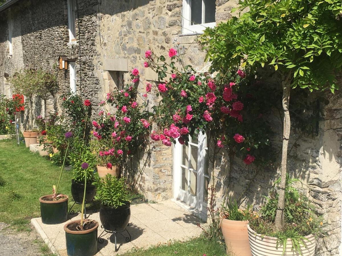 Bed and Breakfast Chez Thomas 7 Route Du Monde Ancien Saint-Georges-D'Aunay Zewnętrze zdjęcie